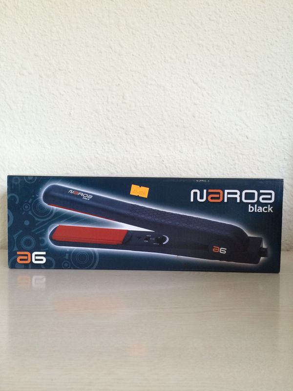 PLANCHA NAROA BLACK ASUER - Cintia Atienzar Peluqueria